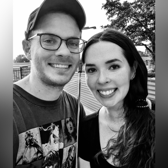 Meet your Posher, Irene - Picture 2 of 3